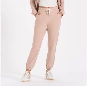 VGUC Vuori Laguna joggers in dogwood (pale pink) size Small